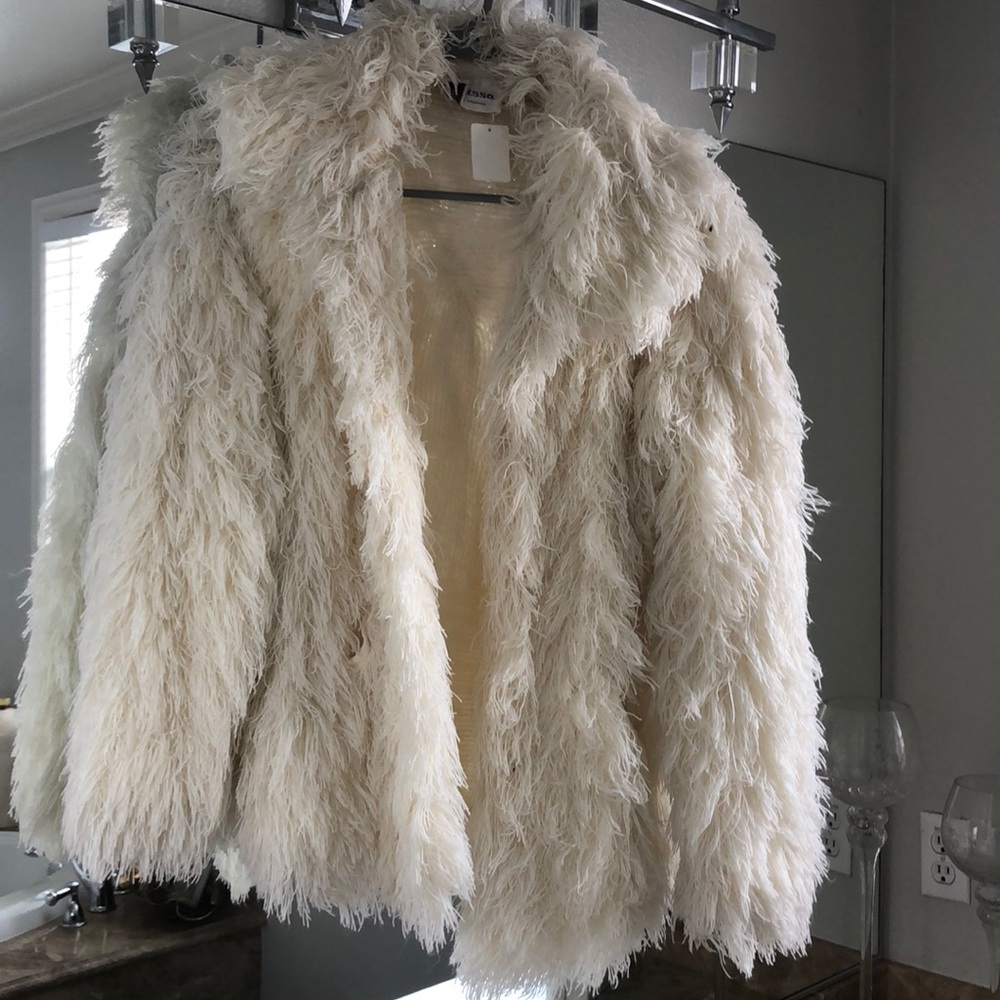 Arissa string coat